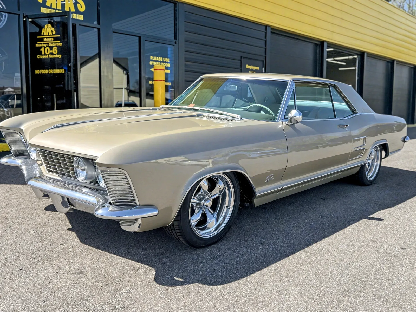 Buick Riviera — Custom Wheels