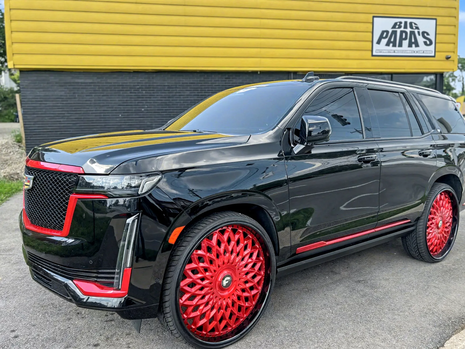 Cadillac Escalade — Custom Wheels