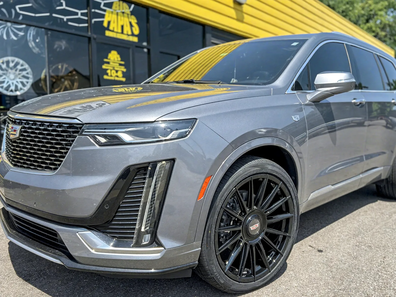 Cadillac XT6 — Wheels & Tint