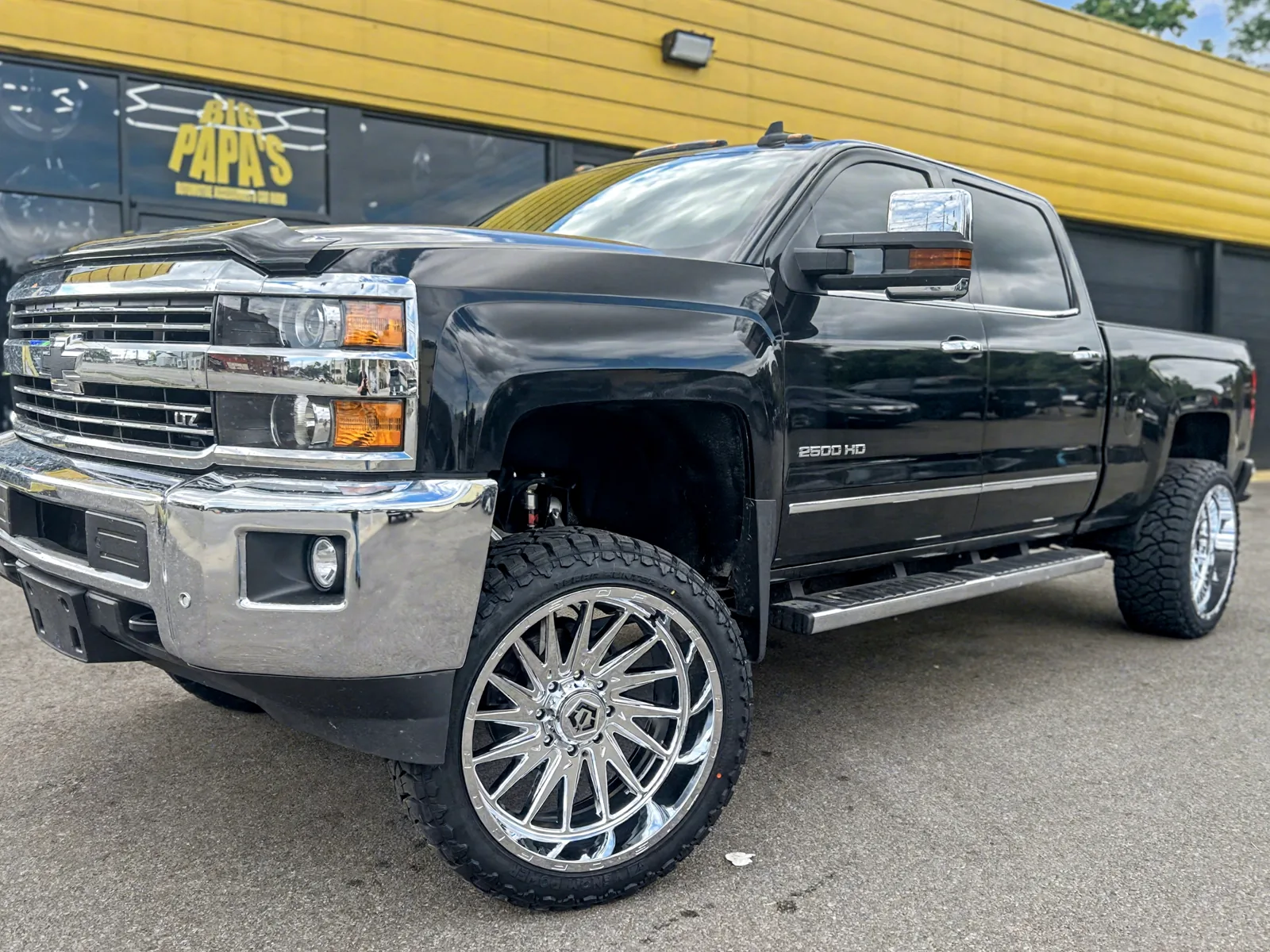 Chevy Silverado 2500 HD — Wheels & Lift Kit